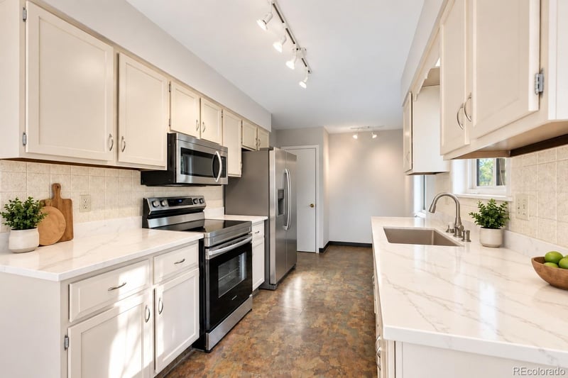 5915 Mercury Dr, Fort Collins, CO 80525