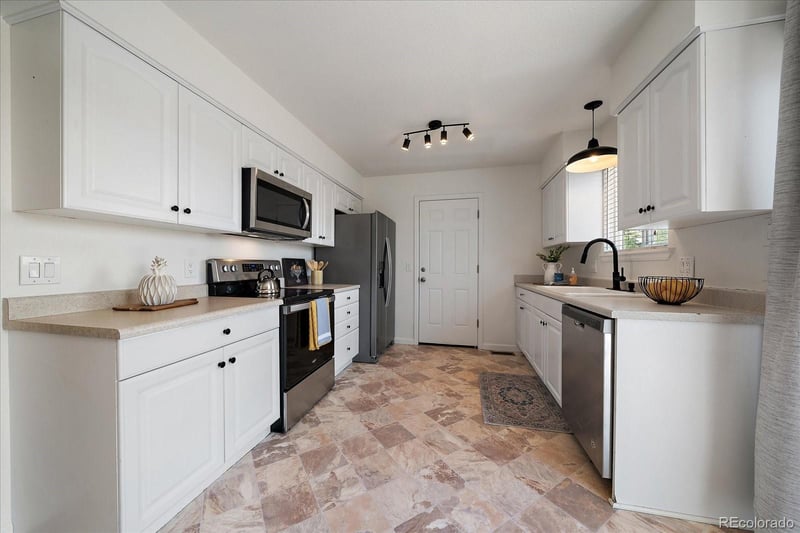 4567 S Fairplay Ct, Aurora, CO 80015