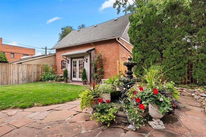 1360 N Corona St, Denver, CO 80218