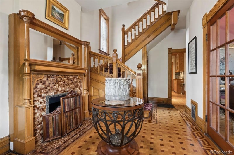 1360 N Corona St, Denver, CO 80218