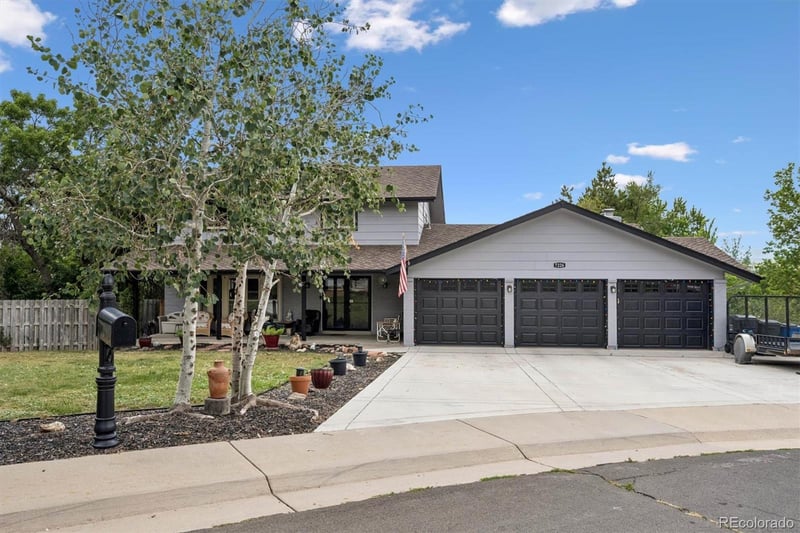 7226 Robb Dr, Arvada, CO 80005