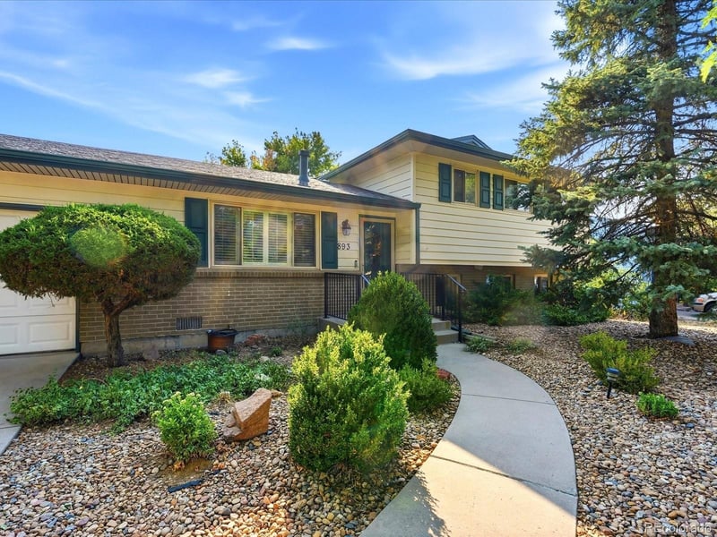 893 S Oswego Ct, Aurora, CO 80012