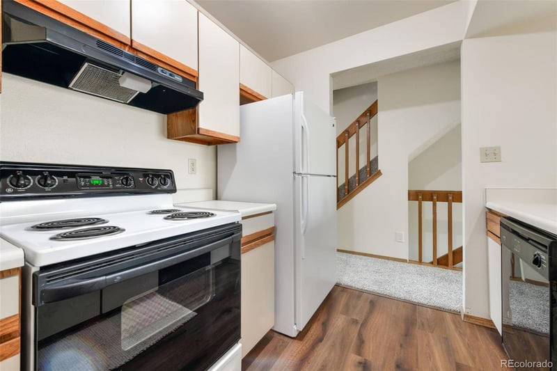 2393 Lexington Village Ln, Colorado Springs, CO 80916