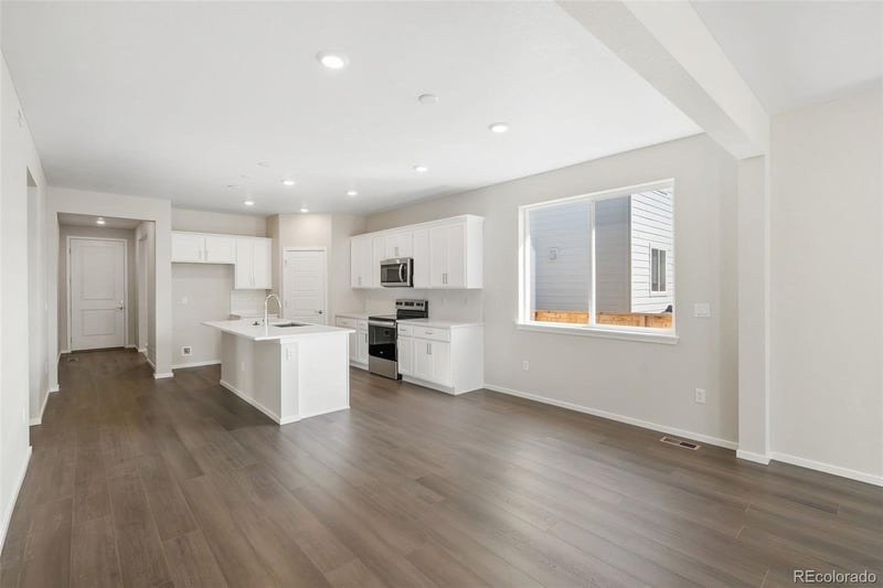 2727 Nantucket St, Strasburg, CO 80136