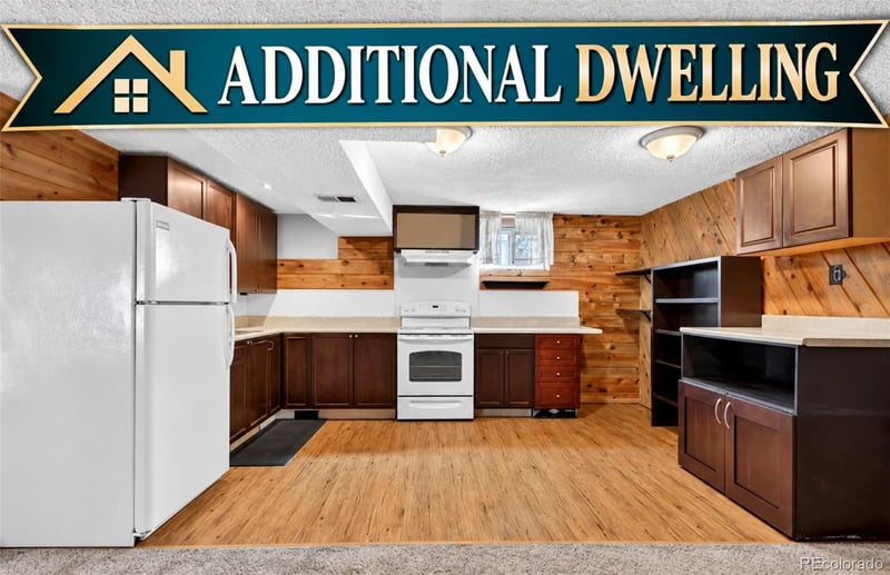 8399 W 77th Way, Arvada, CO 80005