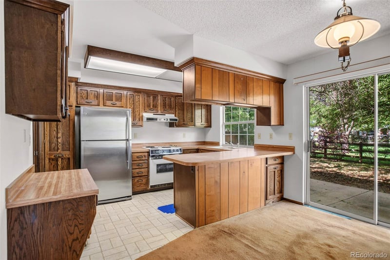 2439 W Kettle Cir, Littleton, CO 80120