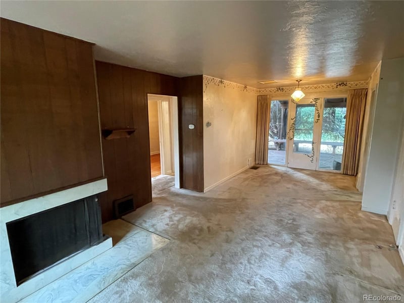 1055 Krameria St, Denver, CO 80220