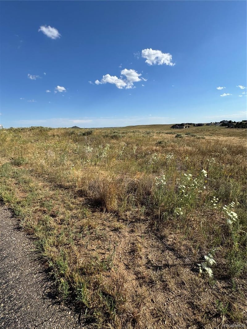 16487 Essex Rd, Platteville, CO 80651