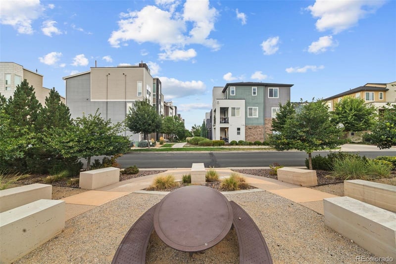 612 E Hinsdale Ave, Littleton, CO 80122