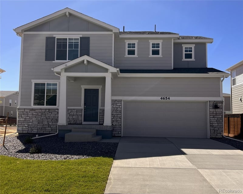 4654 Sugarcane St, Johnstown, CO 80534