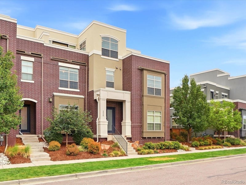 5420 Valentia St, Denver, CO 80238