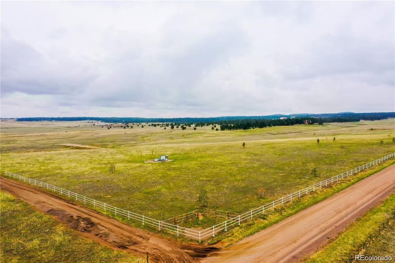 14700 Arfsten Rd, Larkspur, CO 80118