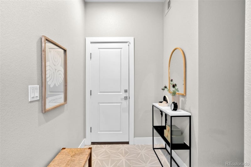 1286 Stuart St, Denver, CO 80204