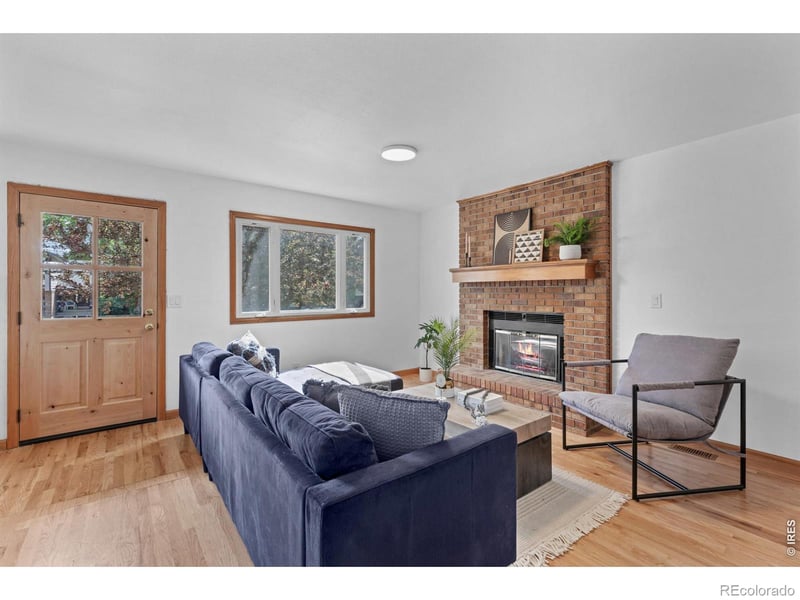 1685 Geneva Cir, Longmont, CO 80503