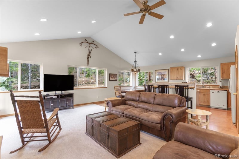 8 Yuma Trl, Evergreen, CO 80439