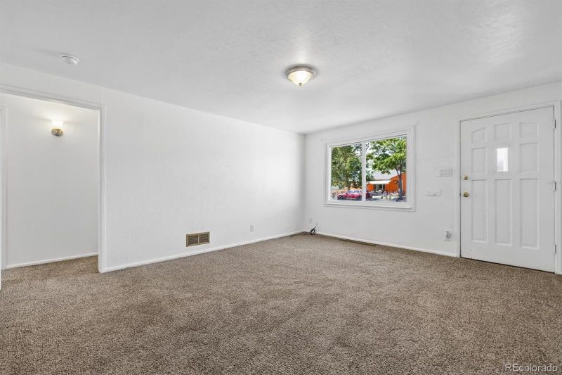 1064 Galena St, Aurora, CO 80010