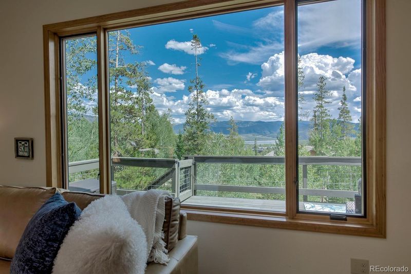 102 Thimbleberry Way, Silverthorne, CO 80498