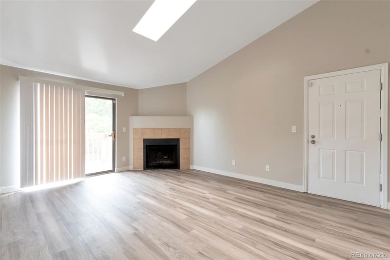 10323 E Peakview Ave #J201, Englewood, CO 80111