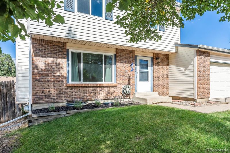 3954 S Bahama St, Aurora, CO 80013