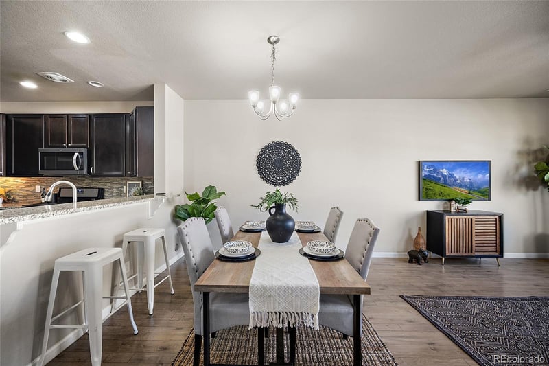 1758 S Buchanan Cir, Aurora, CO 80018