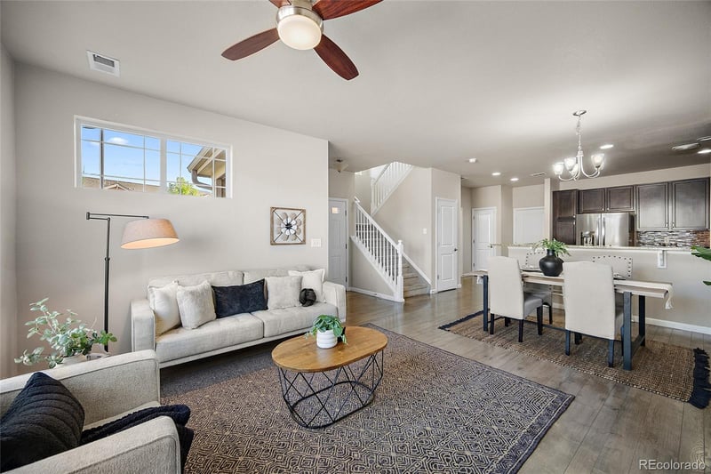 1758 S Buchanan Cir, Aurora, CO 80018