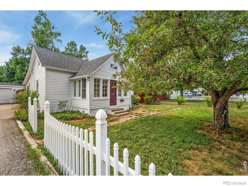 1050 W 8th St, Loveland, CO 80537