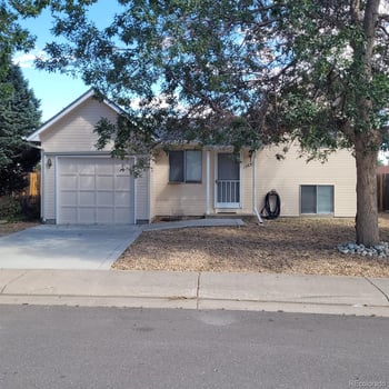 4692 S Pagosa Cir, Aurora, CO 80015
