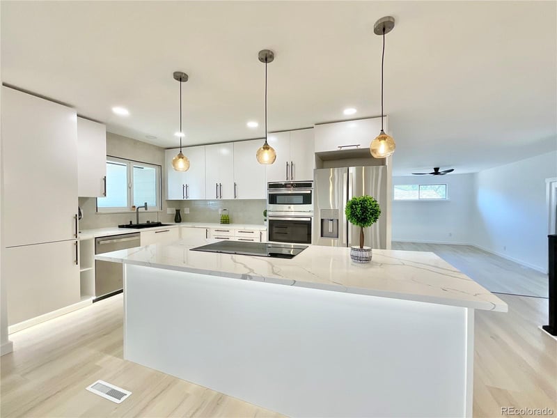 1455 S Hoyt St, Lakewood, CO 80232