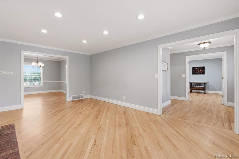 5497 E Hinsdale Pl, Centennial, CO 80122