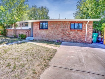7789 Greenleaf Ln, Denver, CO 80221