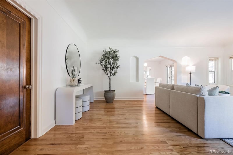 4524 Montview Blvd, Denver, CO 80207