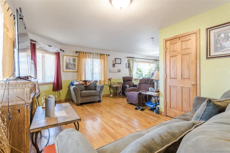 1095 S Fulton St, Denver, CO 80247