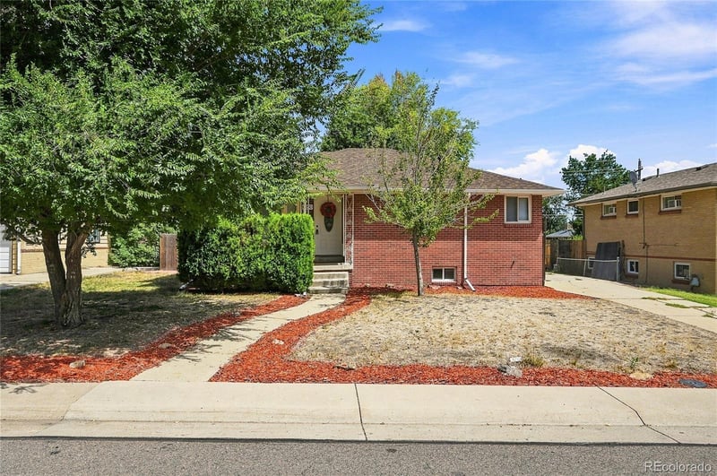 6150 Carr St, Arvada, CO 80004