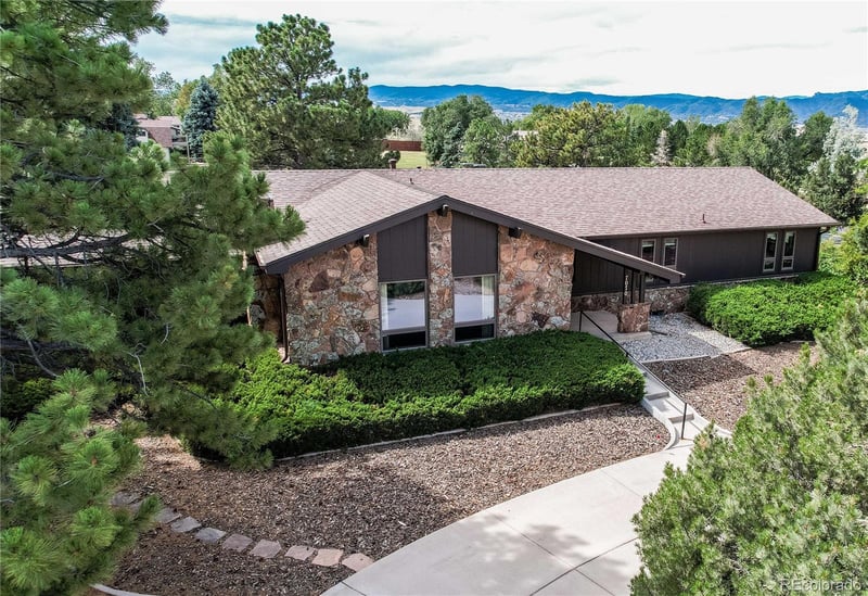 7070 W Pineview Dr, Littleton, CO 80125