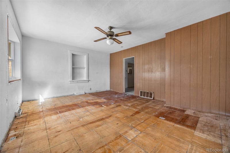 2425 W College Ave, Denver, CO 80219