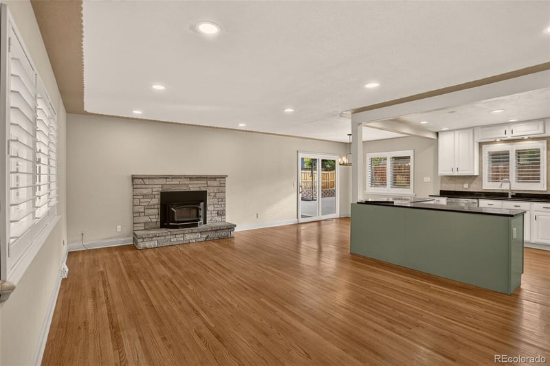 6422 Independence St, Arvada, CO 80004