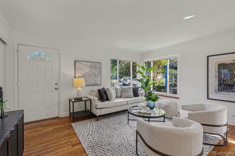 3201 S Grape St, Denver, CO 80222
