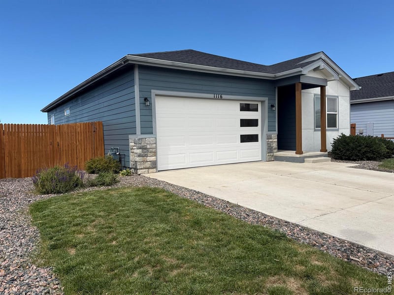 1116 Coyote Ln, Wiggins, CO 80654