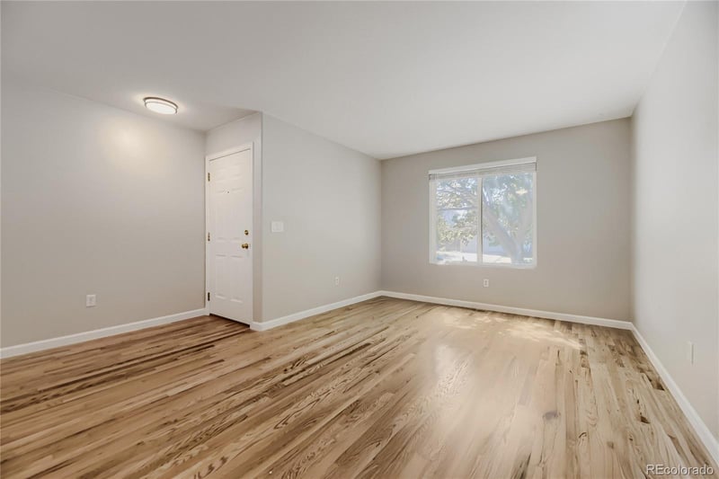 2511 S Genoa St, Aurora, CO 80013