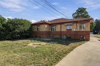 2377 Krameria St, Denver, CO 80207