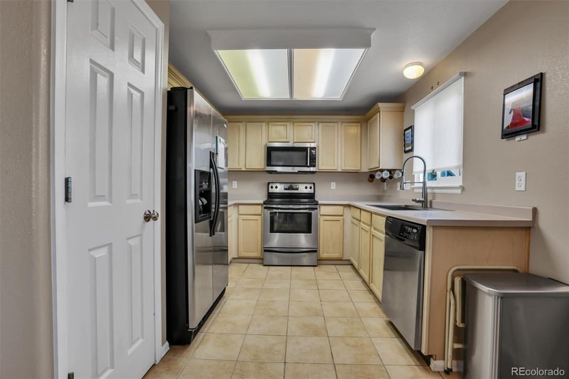 12137 Hudson Ct, Thornton, CO 80241