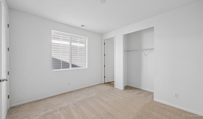 4156 Orangewood Dr, Johnstown, CO 80534