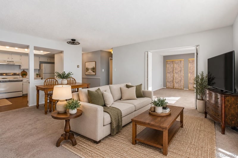 13850 E Marina Dr #211, Aurora, CO 80014