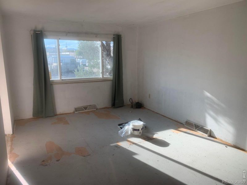 3754 S Inca St, Englewood, CO 80110