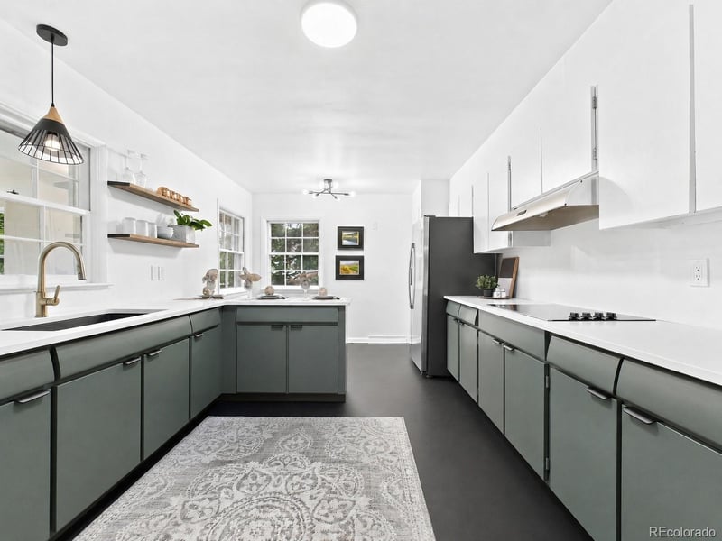 995 Zinnia St, Golden, CO 80401