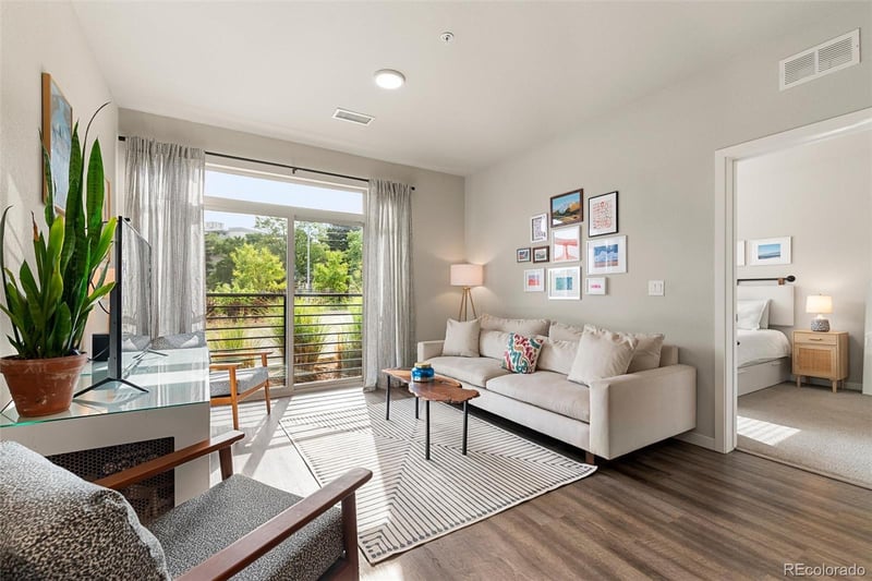 155 S Monaco Street Pw #102, Denver, CO 80224