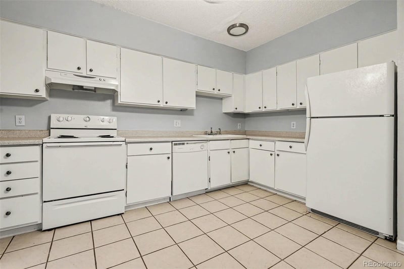 13657 E Yale Ave #A, Aurora, CO 80014