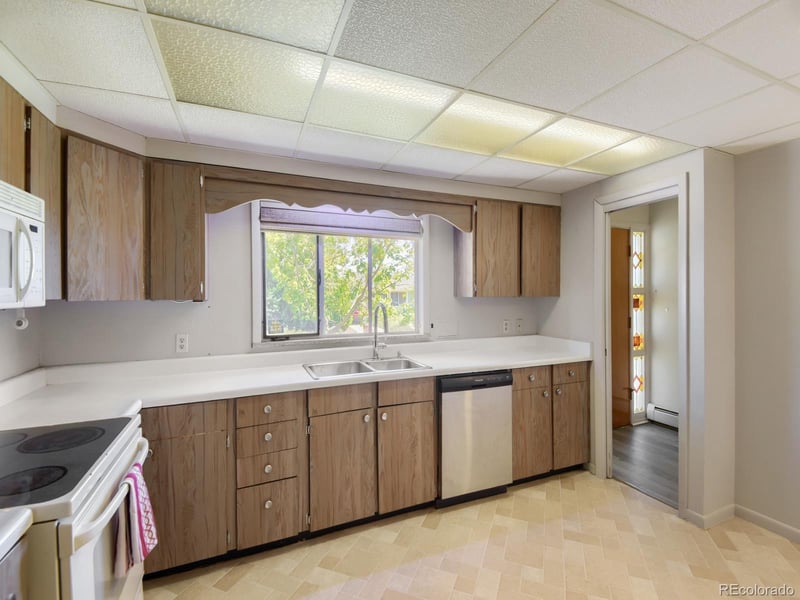 865 S Peterson Way, Denver, CO 80223