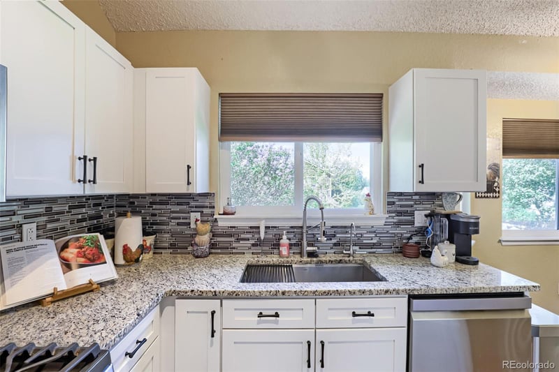 4995 S Flanders Ct, Aurora, CO 80015