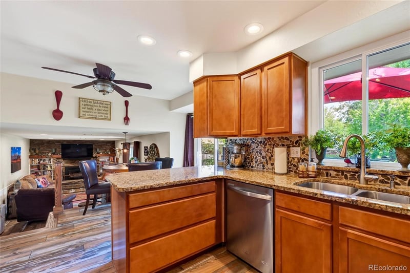 10126 W Iowa Ave, Lakewood, CO 80232